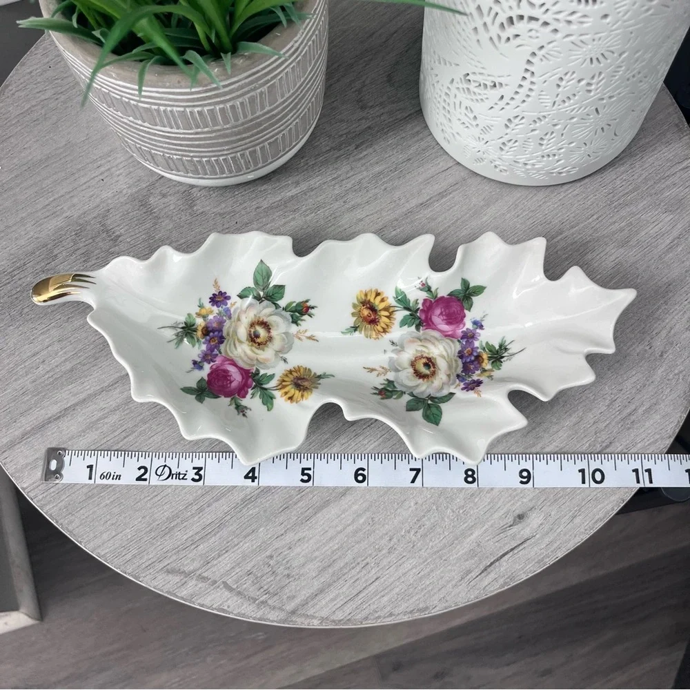 Floral Leaf-Shaped Decorative Dish